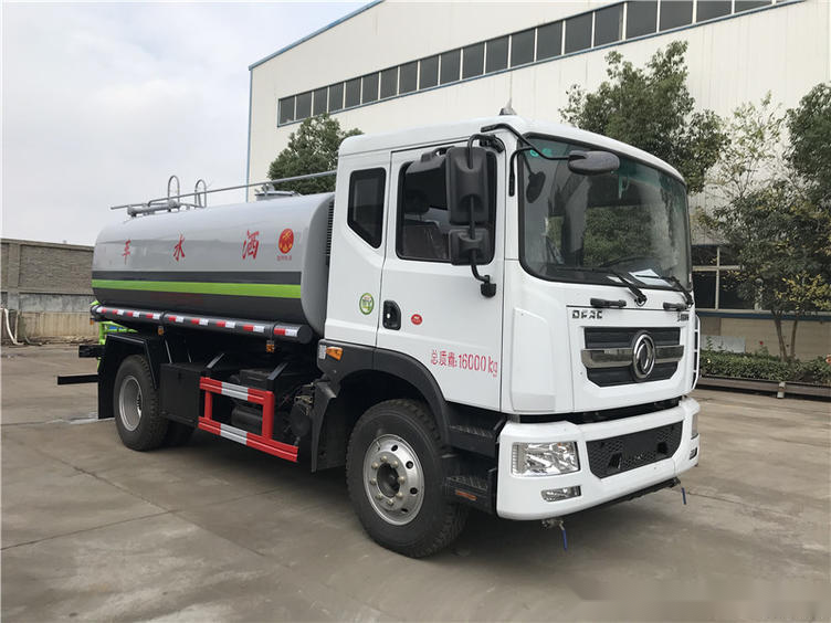新款東風大多利卡D9灑水車廠家直銷 質量好價格便宜 新款東風大多利卡D9灑水車廠家直銷 質量好價格便宜