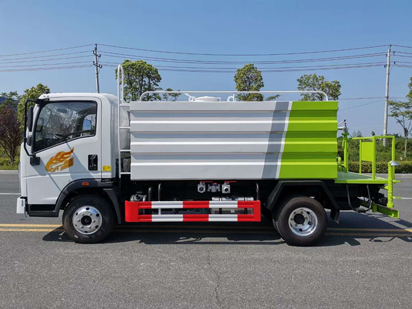 藍(lán)牌灑水車(chē) 藍(lán)牌灑水車(chē)