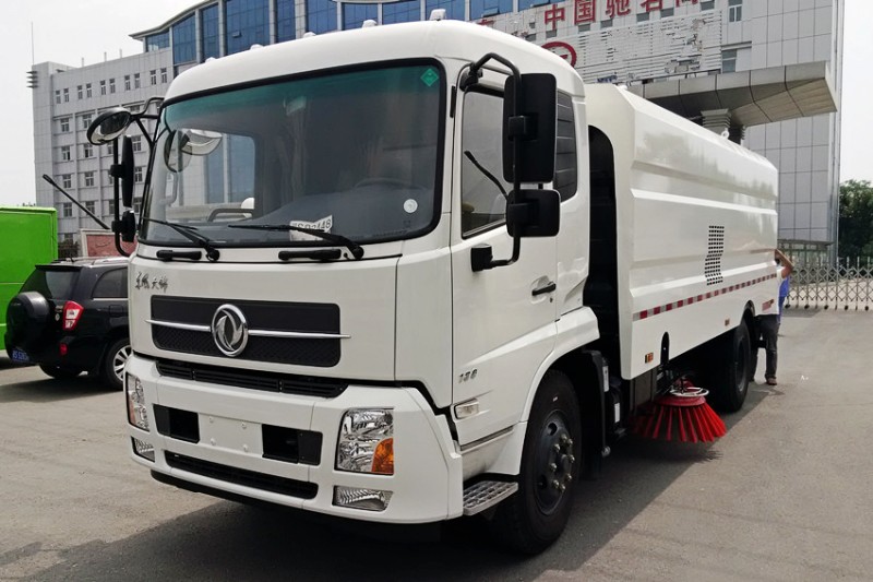 程力威牌CLW5180TXSHL6型洗掃車(chē)-東風(fēng)天錦18噸洗掃車(chē)廠家直銷(xiāo) 程力威牌CLW5180TXSHL6型洗掃車(chē)-東風(fēng)天錦18噸洗掃車(chē)廠家直銷(xiāo)