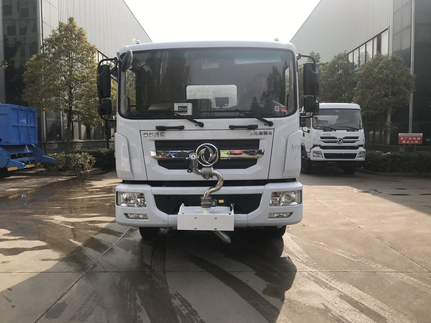 多功能環(huán)衛(wèi)灑水車水泵抽不上來水 程力灑水車廠家快速為您排除 多功能環(huán)衛(wèi)灑水車水泵抽不上來水 程力灑水車廠家快速為您排除