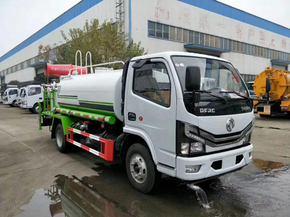 國六東風5噸灑水車上市 圖片配置大全 湖北程力灑水車廠家提供 國六東風5噸灑水車上市 圖片配置大全 湖北程力灑水車廠家提供