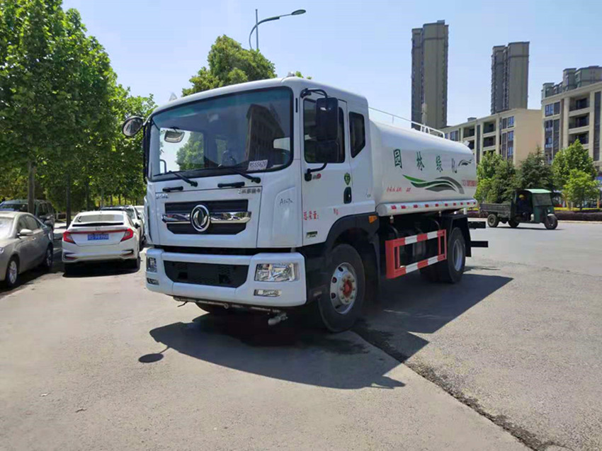 國六15噸灑水車-東風多利卡D9灑水車廠家價格-湖北程力集團 國六15噸灑水車-東風多利卡D9灑水車廠家價格-湖北程力集團