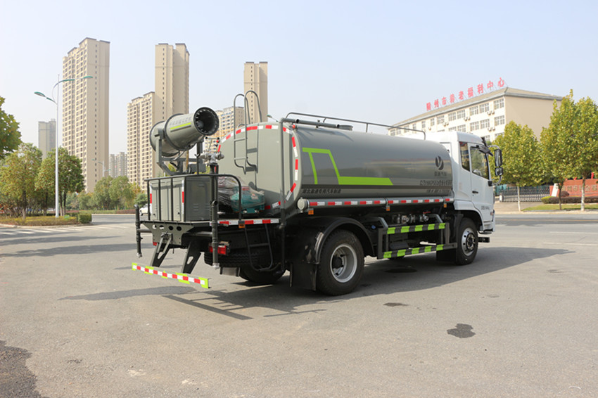 東風灑水車 東風灑水車
