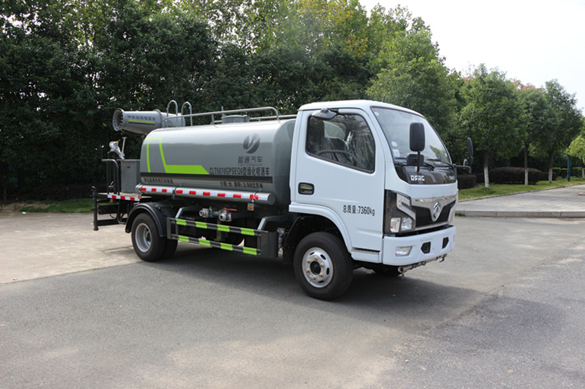 霧炮灑水車圖片 霧炮灑水車圖片