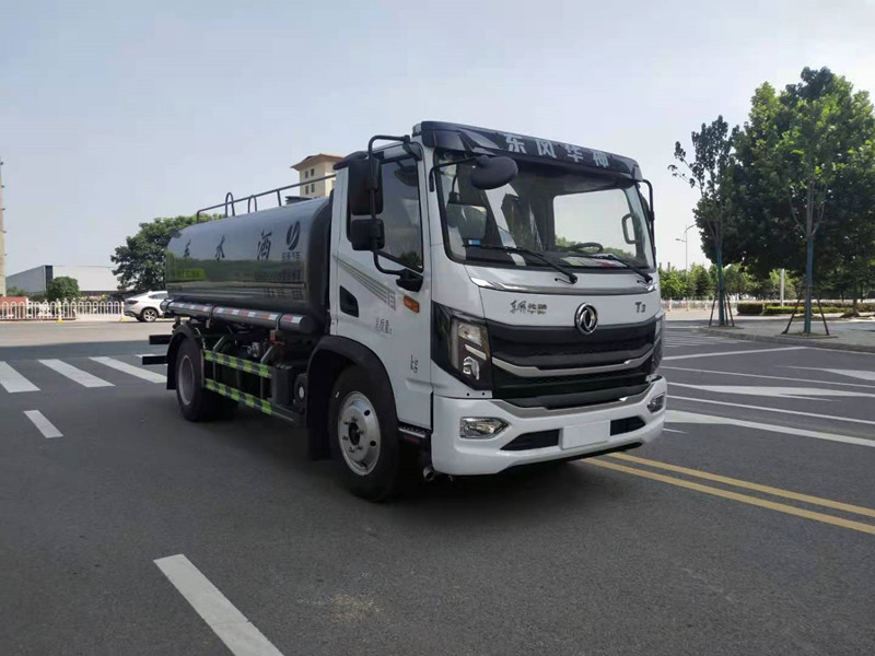 東風(fēng)華神8噸灑水車 東風(fēng)華神8噸灑水車