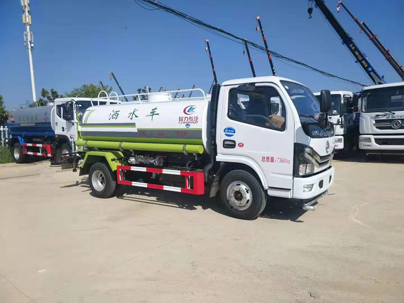 縱昂牌CLT5071GSSEQ6型灑水車(chē)-5噸灑水車(chē)-湖北盈通灑水車(chē)廠家直銷(xiāo) 縱昂牌CLT5071GSSEQ6型灑水車(chē)-5噸灑水車(chē)-湖北盈通灑水車(chē)廠家直銷(xiāo)