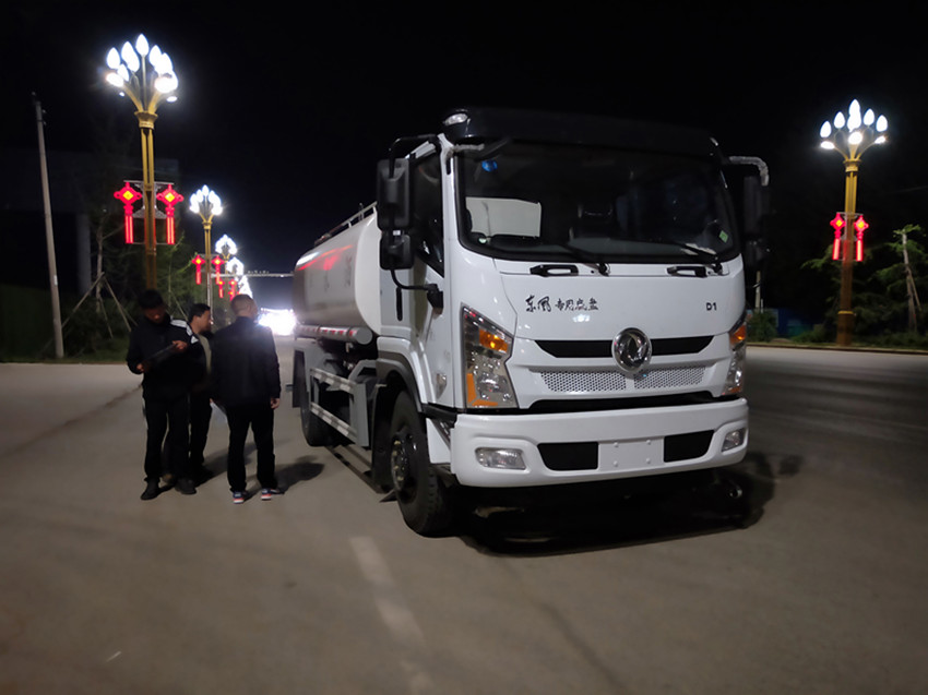 東風12方霧炮灑水車-東風12方霧炮灑水車價格-東風12方灑水車生產廠家 東風12方霧炮灑水車-東風12方霧炮灑水車價格-東風12方灑水車生產廠家