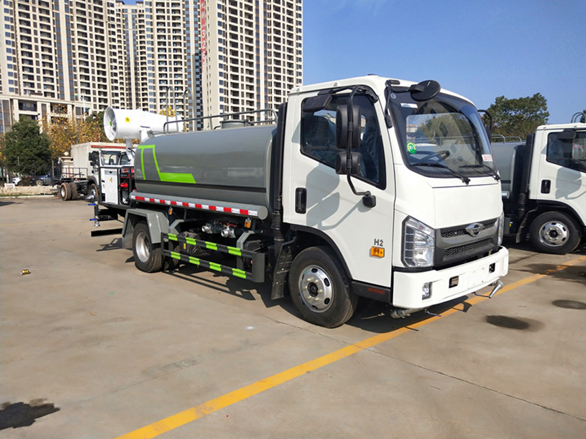 福田藍(lán)牌霧炮車(chē)-灑水車(chē)-藍(lán)牌5噸灑水車(chē)廠家直銷(xiāo) 福田藍(lán)牌霧炮車(chē)-灑水車(chē)-藍(lán)牌5噸灑水車(chē)廠家直銷(xiāo)