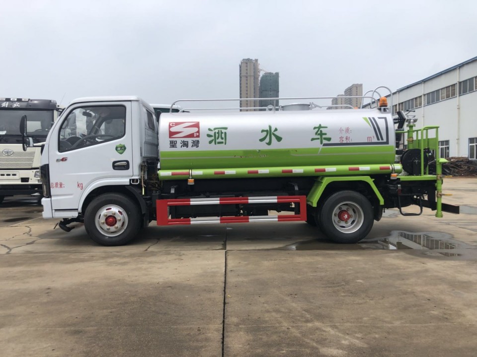 5立方藍(lán)牌灑水車 5立方藍(lán)牌灑水車
