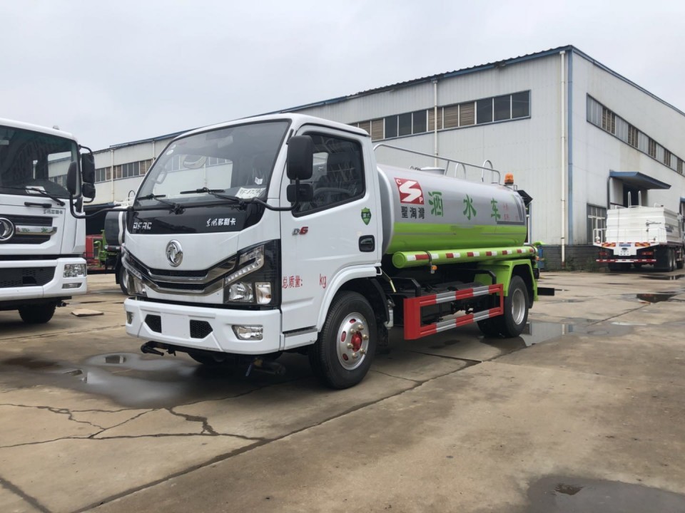 小多利卡5噸灑水車 小多利卡5噸灑水車
