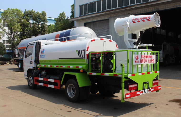 東風小多利卡藍牌5噸霧炮灑水車-藍牌5噸霧炮灑水車-程力灑水車生產(chǎn)廠家 東風小多利卡藍牌5噸霧炮灑水車-藍牌5噸霧炮灑水車-程力灑水車生產(chǎn)廠家