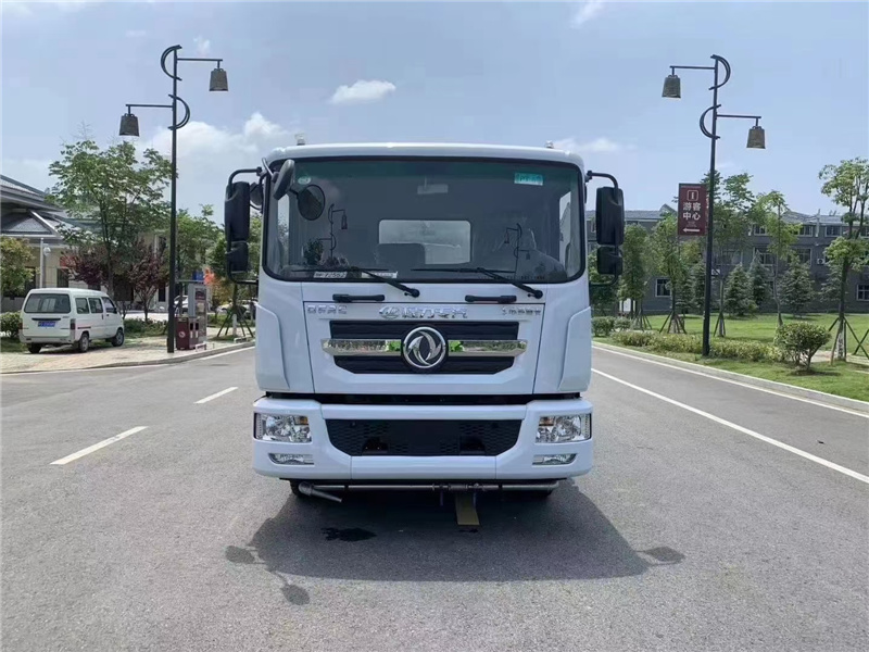 灑水車品牌-灑水車規格型號-灑水車圖片大全-湖北盈通