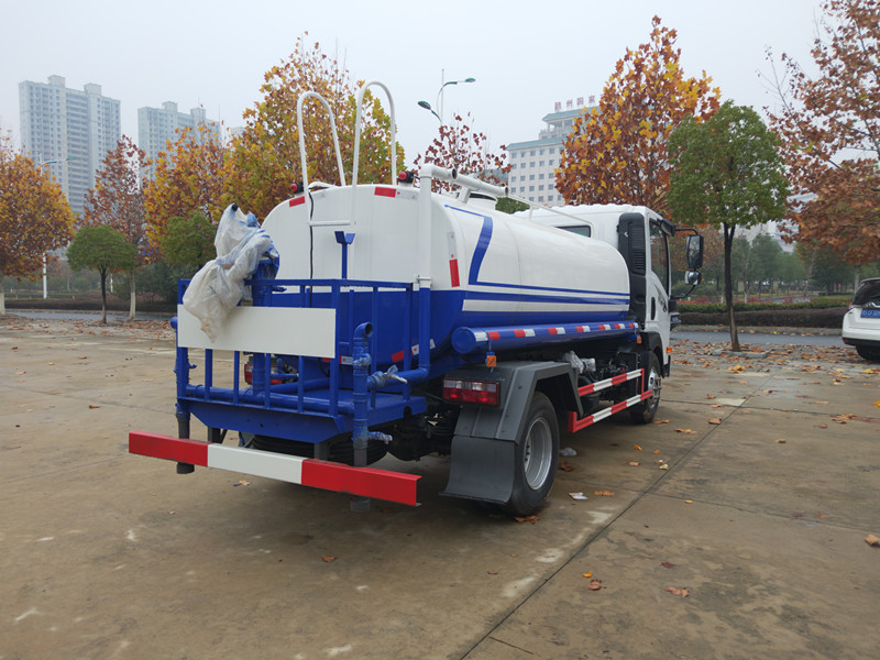 城市用的灑水車多少錢一臺-城市用的灑水車多少錢-湖北程力 城市用的灑水車多少錢一臺-城市用的灑水車多少錢-湖北程力