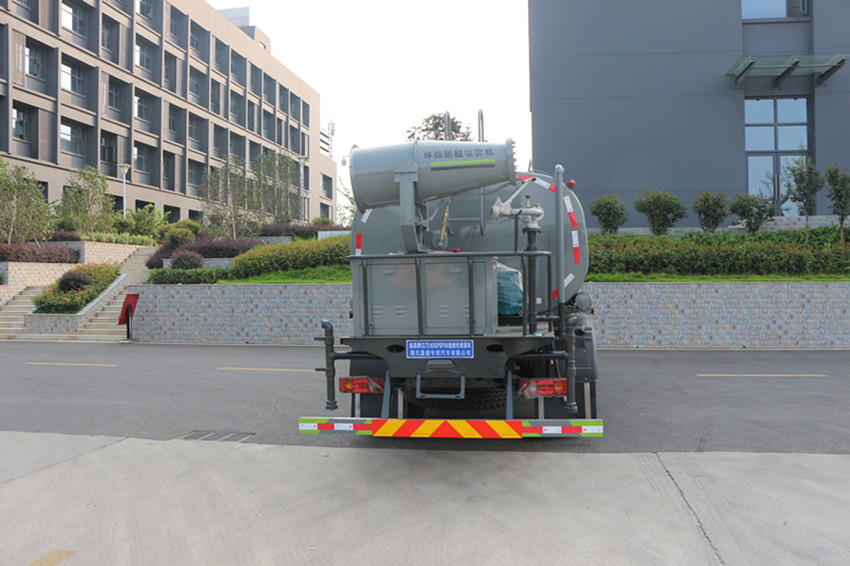 15噸的灑水車得多少錢 15噸的灑水車得多少錢