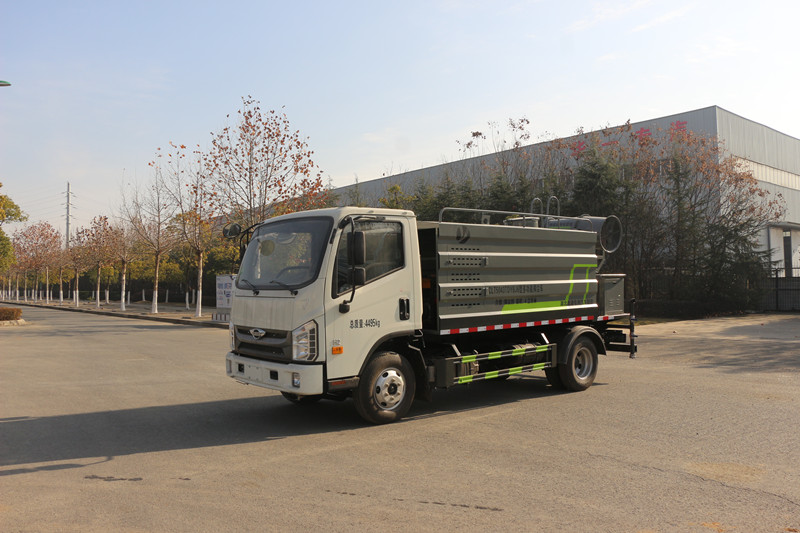 2噸小型灑水車(chē)報(bào)價(jià)表-湖北盈通2噸小型灑水車(chē)報(bào)價(jià)表-盈通汽車(chē) 2噸小型灑水車(chē)報(bào)價(jià)表-湖北盈通2噸小型灑水車(chē)報(bào)價(jià)表-盈通汽車(chē)