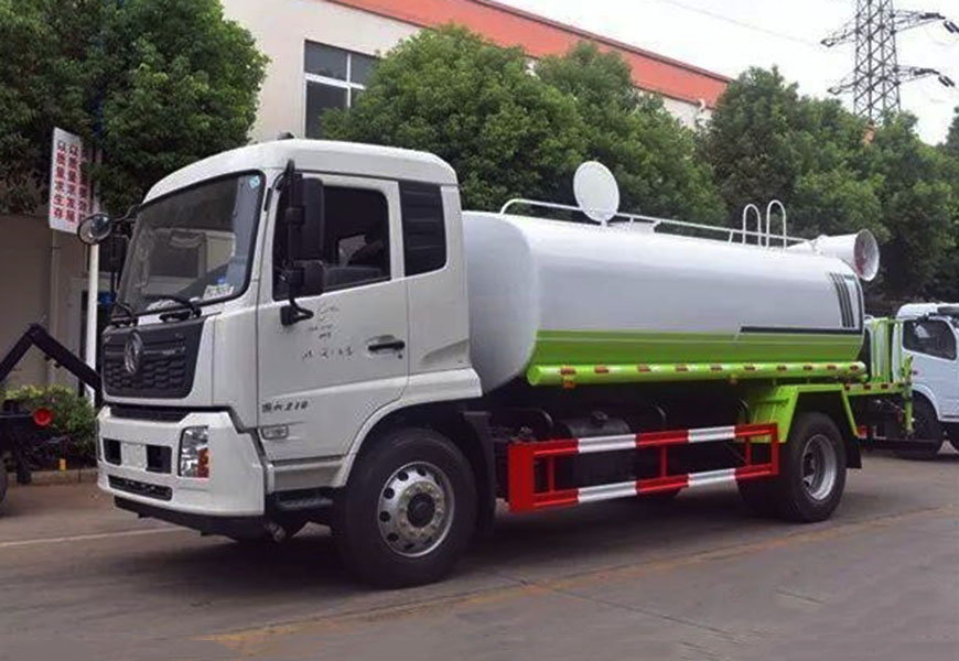 多功能灑水車 多功能灑水車