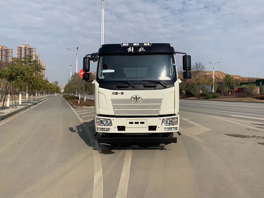 工地用的灑水車 工地用的灑水車