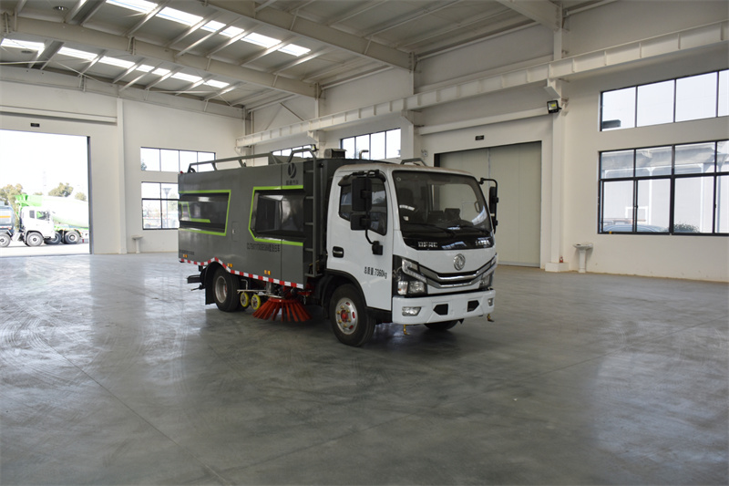 東風(fēng)小多利卡洗掃車-東風(fēng)5方洗掃車 東風(fēng)小多利卡洗掃車-東風(fēng)5方洗掃車