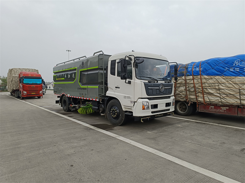 東風(fēng)18噸洗掃車-東風(fēng)18方洗掃車 東風(fēng)18噸洗掃車-東風(fēng)18方洗掃車