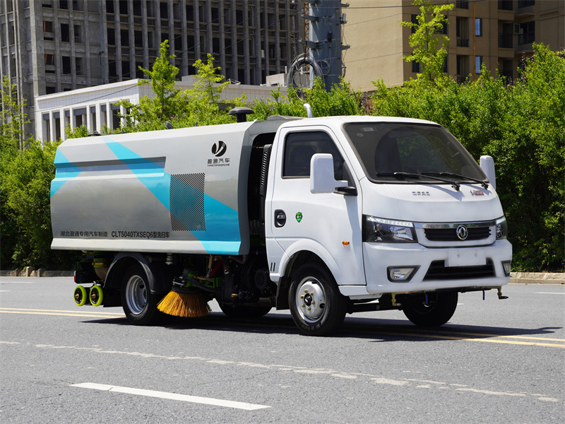 東風(fēng)小型洗掃車-東風(fēng)小區(qū)藍(lán)牌洗掃車-湖北盈通 東風(fēng)小型洗掃車-東風(fēng)小區(qū)藍(lán)牌洗掃車-湖北盈通