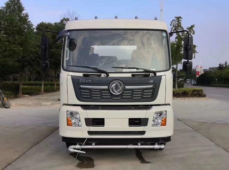 國六14方東風(fēng)天錦灑水車圖片 國六14方東風(fēng)天錦灑水車圖片