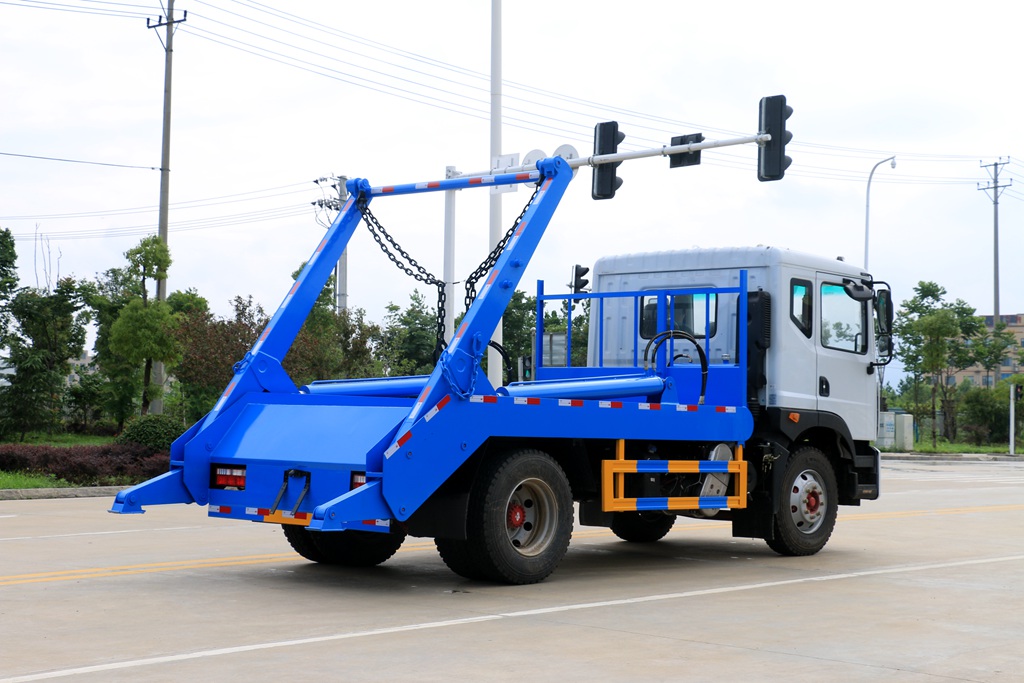 東風D9擺臂式垃圾車