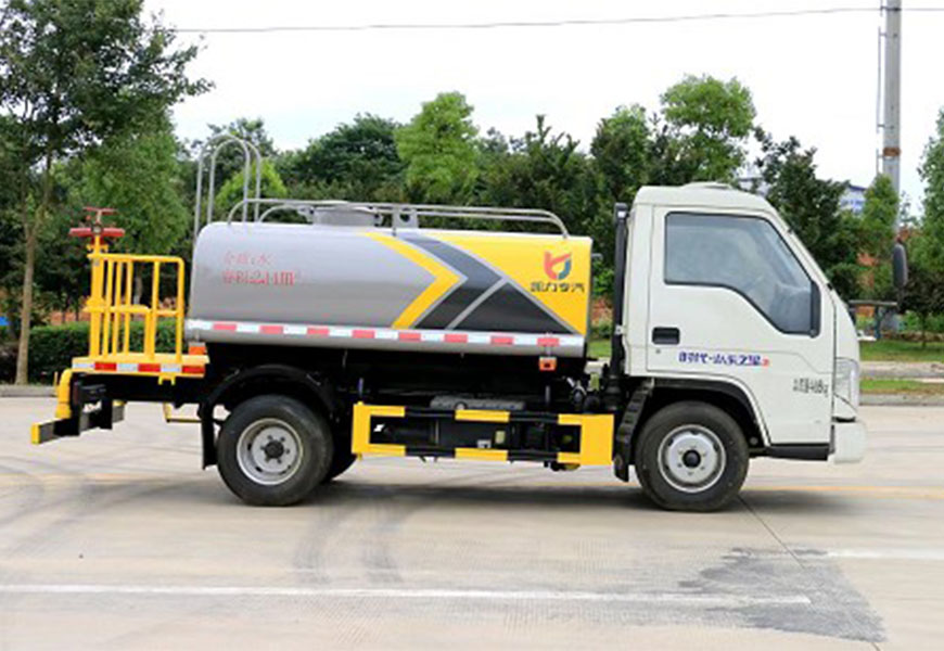 福田小卡之星2.5噸藍牌國六灑水車